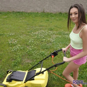 The Break for Hot Lawnmower Screenshot